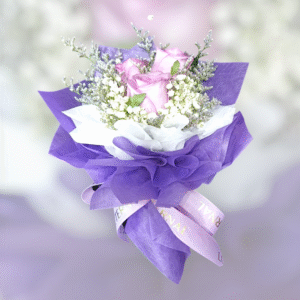 Roses with baby's breath & caspia